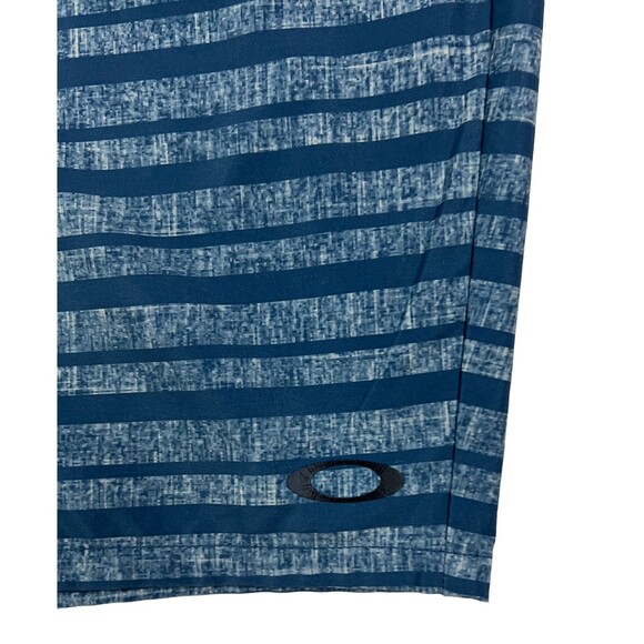 Oakley Shorts  Men's Size 38  Blue Stripe Lightweight Stretch Regular Fit Hybrid - Picture 3 of 8
